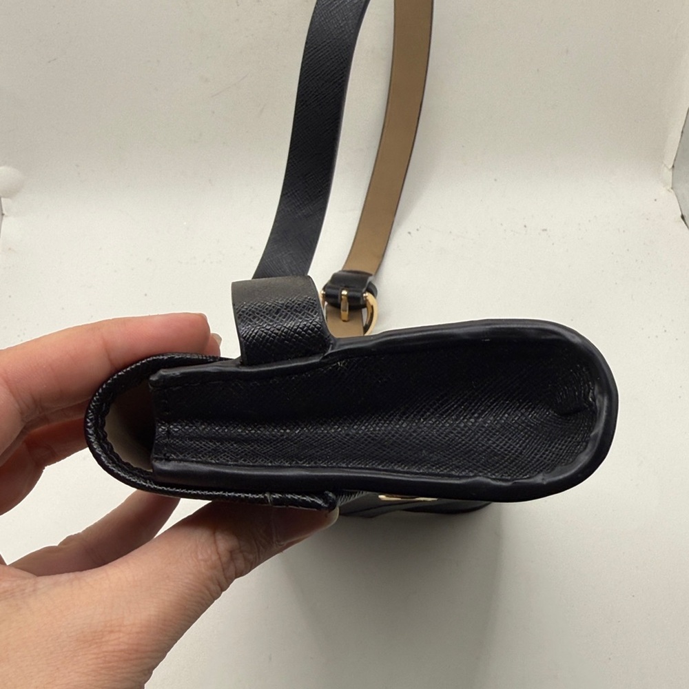 Michael Kors Black Envelope Waist Fanny Pack Belt Bag Purse S M - Picture 5 of 15